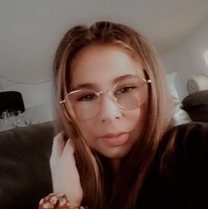 Meet your Posher, Marissa